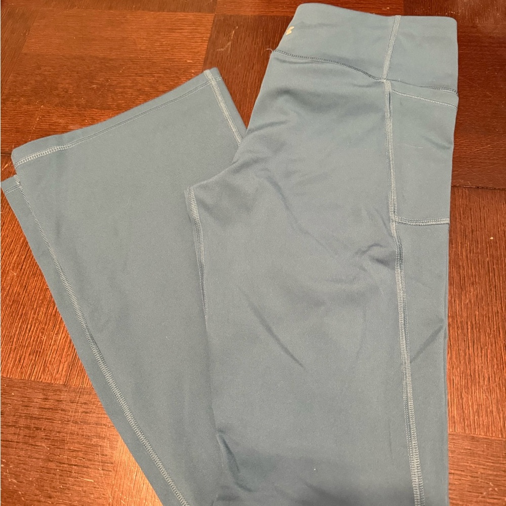 Under Armour teal flare Leggings